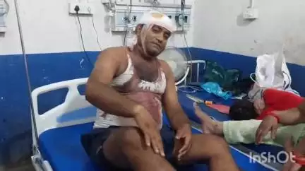 नवादा: एरुरी गांव में 55 वर्षों से चल रहे जमीन विवाद में चाचा ने भतीजे के साथ की मारपीट, भतीजा सदर अस्पताल में भर्ती