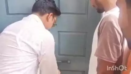 कन्नौज: नगर पालिका में पालिका अध्यक्ष प्रतिनिधि का भाजपायों ने किया घेराव, मांग पूरी न होने पर अध्यक्ष के ऑफिस में लगाया ताला