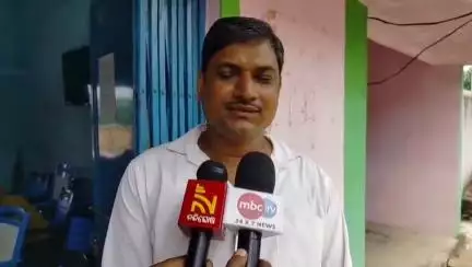 ଅନୁଗୋଳ: ପୋକତୁଙ୍ଗା ସେବା ସମବାୟ ସମିତି ଋଣ ନଦେବାରୁ ମିଡିଆକୁ ଅଭିଯୋଗ ପ୍ରତିକ୍ରିୟାରେ ରଖିଲେ ସୁଶିଲ ପାଣି ଓ ରୁନୁବାଳା ବେହେରା