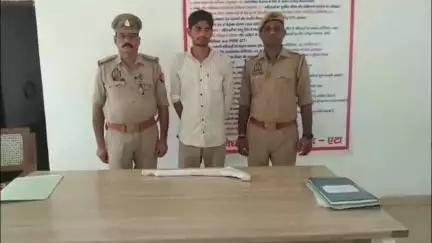 जलेसर: थाना निधौली कला पुलिस ने चैकिंग के दौरान गांव पुठिया के समीप एक अभियुक्त को अवैध असलहा और कारतूस सहित किया गिरफ्तार