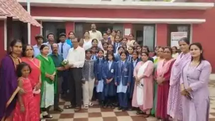 दंतेवाड़ा: माध्यमिक शाला कोड़ेनार क्रमांक 01 में मनाया गया शाला प्रवेश उत्सव