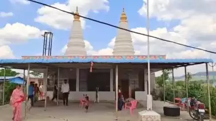 నిర్మల్: రాణాపూర్ గ్రామంలో మిషన్ భగీరథ అధికారులు ఏర్పాటు చేసిన విద్యుత్ ట్రాన్స్ఫార్మర్ ప్రమాదకరంగా మారింది #localissue