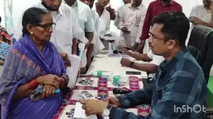 ప్రజా సమస్యల పరిష్కార వేదికలో వచ్చే వినతులకు సకాలంలో పరిష్కారం చూపాలి: జిల్లా కలెక్టర్ శ్యాంప్రసాద్