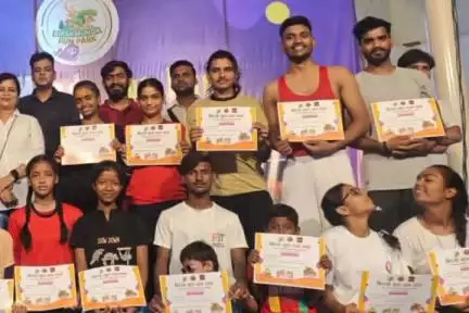 ओरमांझी: बिरसा मुंडा फन पार्क में अंतर्राष्ट्रीय योग दिवस से पहले योग उत्सव का आयोजन