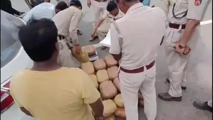 কৃষ্ণনগর ২: বড়সড় সাফল্য ধুবুলিয়া থানার পুলিশের প্রায় ১০০ কেজি গাঁজাসহ গ্রেপ্তার এক ব্যক্তি আটকগাড়ি ধুবুলিয়া থানার পুলিশের হাতে