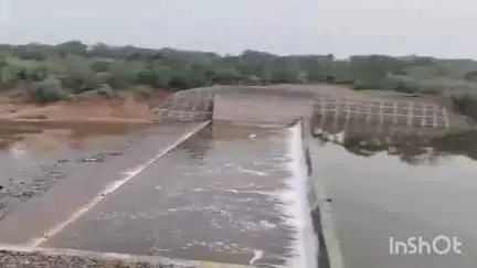 દહેગામ: વડોદ ગામેથી પસાર થતી મેશ્વો નદીમાં નવા નીરની આવક