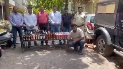 रायपुर: हर्ष प्राइड कॉलोनी में मध्यप्रदेश की अवैध शराब जब्त, घर से सप्लाई करने वाले आरोपी को किया गिरफ्तार
