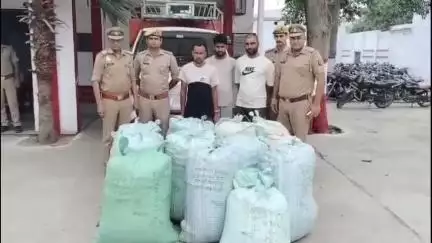 हसनपुर: हैबतपुर बंजारा रोड पर हसनपुर पुलिस ने चेकिंग के दौरान 2 क्विंटल अफीम डोडा के साथ 3 लोगों को किया गिरफ्तार