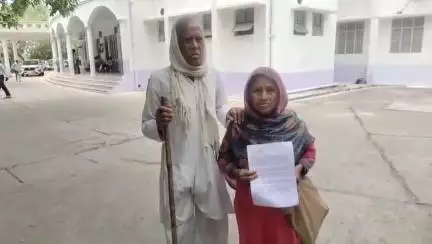 महोबा: शेखूनगर में वृद्धा की जमीन पर अवैध कब्जा, नसबंदी के बाद मिले पट्टे को लेकर न्याय की गुहार