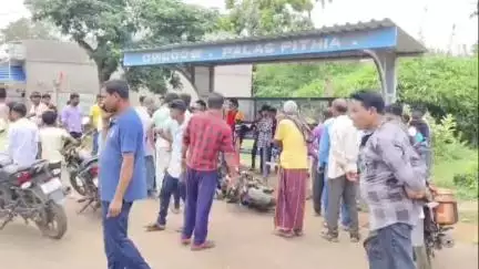 ପରଜଙ୍ଗ: ପଳାଶପିଠିଆ ଛକ ନିକଟରେ ଦୁଇ ବାଇକ ମୁହାଁମୁହିଁ ଧକ୍କା ଦୁଇ ଗୁରୁତର ।