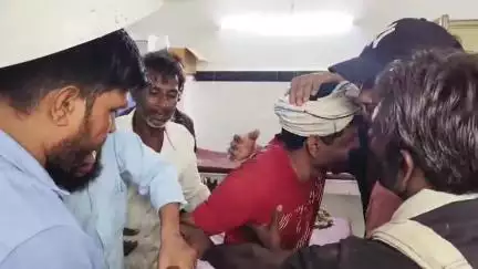बेगुं: बेगू उपखंड के डोराई में कृषि कार्य करते समय आकाशीय बिजली गिरने से दो मवेशियों की मौत, अचेत किसान को बेगू एसडीएच लाया गया