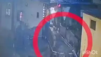 उल्हासनगर: उल्हासनगर कॅम्प ५ मध्ये पूल कोसळला