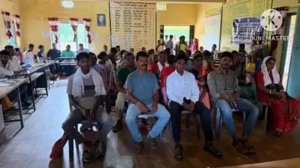 खूंटी: बारूडीह पंचायत भवन में नशा मुक्ति से संबंधित जागरूकता अभियान चलाया गया