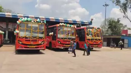 तिरोडा: तिरोडा आगाराला राज्य परिवहन महामंडळातर्फे पाच नवीन बसेस; आमदार विजय रहांगडाले यांच्या हस्ते लोकार्पण