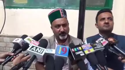 शिमला शहरी: बागवान फसल मंडी में बेचे या खेत से यह बागवान की मर्जी है: बागवान व अध्यक्ष संयुक्त किसान मंच हरीश चौहान