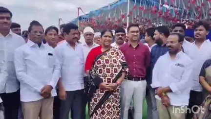 వెంకటాపురం: పదేళ్లు పరిపాలించిన బీజేపీ, బీఆర్‌ఎస్‌లు, కాంగ్రెస్ 18 నెలల ప్రజా ప్రభుత్వాన్ని విమర్శించడం సరికాదు: మంత్రి సీతక్క