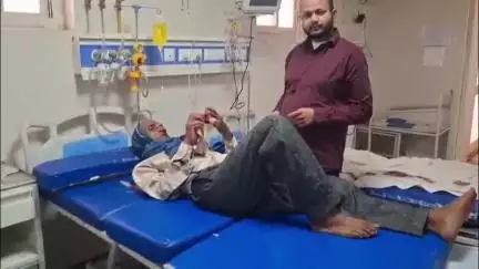 बड़वारा: ग्राम बिजौरी में आवारा कुत्ते ने किसान पर किया हमला, घायल किसान बड़वारा अस्पताल में भर्ती