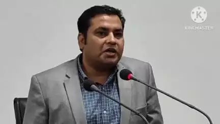आगर: आगर कलेक्टर एवं जिला दंडाधिकारी राघवेंद्र सिंह ने एक आदतन अपराधी को किया जिलाबदर