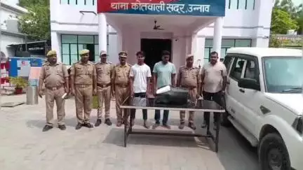 उन्नाव: थाना सदर कोतवाली पुलिस को मिली बड़ी सफलता, 13 किलो 500 ग्राम अवैध गांजे के साथ 2 अभियुक्तों को किया गिरफ्तार