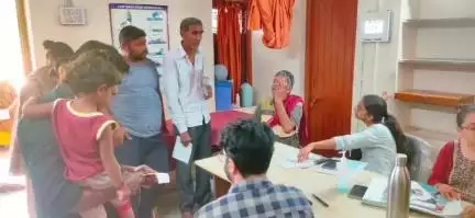 થાનગઢ: થાનગઢ સામૂહિક આરોગ્ય કેન્દ્ર ખાતે નિઃશુલ્ક આરોગ્ય શિબિરનું આયોજન કરાયું.