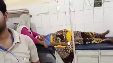 सीतापुर: गौरा अर्जुनपुर ग्राम पंचायत में पारिवारिक विवाद के चलते महिला ने जहरीला पदार्थ खाकर आत्महत्या की कोशिश की