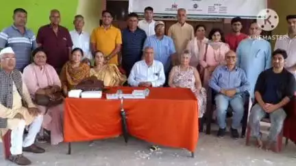 भिकियासैन: म्येरू पहाड़ फाउंडेशन ने मानिला कमराड़ में आयोजित किया वृहद स्वास्थ्य शिविर, 250 से अधिक लोगों का हुआ स्वास्थ्य परीक्षण
