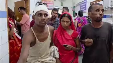 औरंगाबाद: मुफस्सिल थाना क्षेत्र के धनाड़ी गांव में जमीनी विवाद को लेकर दो पक्षों में लाठी-डंडे चले, महिला व युवती समेत सात घायल