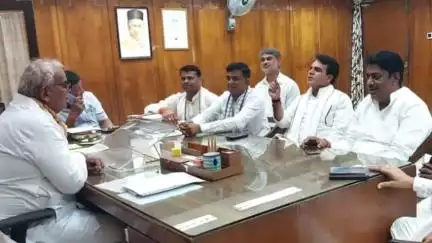 लालसोट: लालसोट व महुवा विधायक सहित अन्य कई विधायकों ने शिक्षा मंत्री दिलावर से की मुलाकात, विभिन्न शैक्षिक विषयों पर की चर्चा
