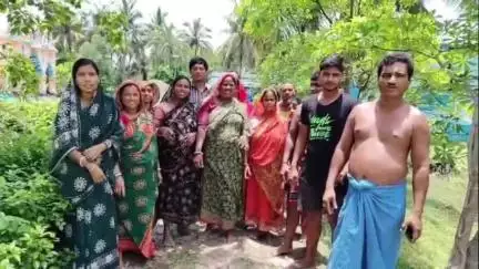 সাগর: গঙ্গাসাগর কীর্তনখালিতে বেহাল ইটের রাস্তা, মেরামতির দাবিতে বিক্ষোভ স্থানীয়দের #jansamasya
