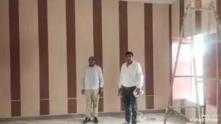 लालगंज: सत्र प्रारंभ होने से पूर्व लालगंज के दो विद्यालयों में चल रहे स्मार्ट क्लास निर्माण कार्य का वीडीओ ने किया निरीक्षण