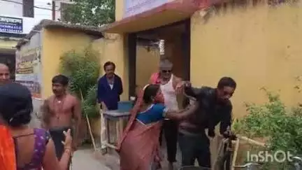 खगड़िया: सदर अस्पताल से मोबाइल चोरी कर भाग रहे युवक को लोगों ने पकड़ा और धुना, फिर भी भागने में सफल रहा