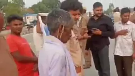 फतेहपुर: आरापुर मोड़ के पास तेज रफ्तार अज्ञात वाहन ने बाइक सवार अधेड़ को मारी टक्कर, पुलिस ने शव को पोस्टमार्टम के लिए भेजा