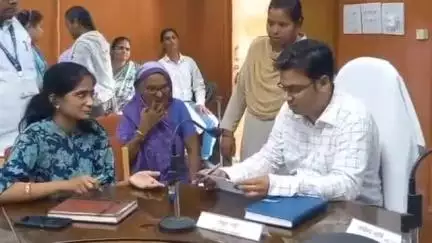 जांजगीर: जिला कलेक्ट्रेट कार्यालय सभाकक्ष में अपर कलेक्टर ने जनदर्शन में सुनीं आमजन की समस्याएं, 62 आवेदन प्राप्त हुए