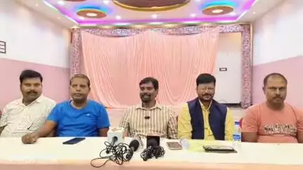 लोहरदगा: झारखंड बलिदान से बना है, लूट से नहीं, 22 जून को AJSU करेगी आंदोलन की घोषणा: देवशरण भगत