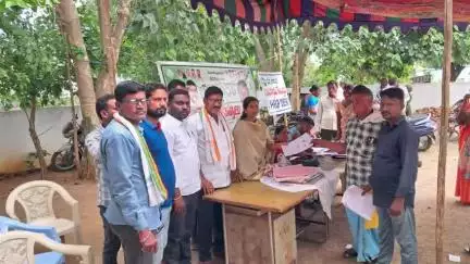 పెగడపల్లె: భూ సమస్యల పరిష్కారం కోసమే రెవెన్యూ సదస్సులు: ఏఎంసీ చైర్మన్ బుర్ర రాములు గౌడ్