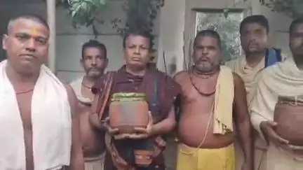 ପୁରୀ ମ୍ୟୁନିସିପାଲଟି: ବଡ଼ ଓଡ଼ିଆ ମଠରୁ ଶ୍ରୀମନ୍ଦିର କୁ ଗଲା ଫୁଲୁରୀ ତେଲ l