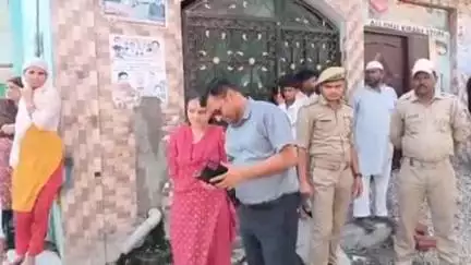 रुद्रपुर: रुद्रपुर के पहाड़गंज में प्रशासन की टीम ने अवैध मदरसे को किया सील, एडीएम पंकज उपाध्याय ने की कार्रवाई
