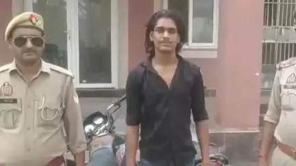 मथुरा: वृंदावन पुलिस ने एक अभियुक्त के पास से 2 चोरी की मोटरसाइकिल की बरामद की