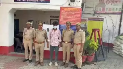 रामपुर: थानागंज पुलिस ने प्रेम प्रसंग के चलते युवक की हत्या के एक आरोपी को धुनुपुरा से गिरफ्तार कर कोर्ट में पेश किया, जेल