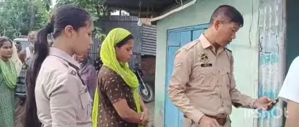 গুৱাহাটী: জালুকবাৰী গাড়ীগাঁৱত ড্ৰাগছসহ আটক মহিলা ড্ৰাগছ ব্যৱসায়ীক, জব্দ ১৪২ গ্ৰাম গাঞ্জা, নগদ ধন, ৭টাকৈ ড্ৰাগছভৰ্তি কণ্টেইনাৰ