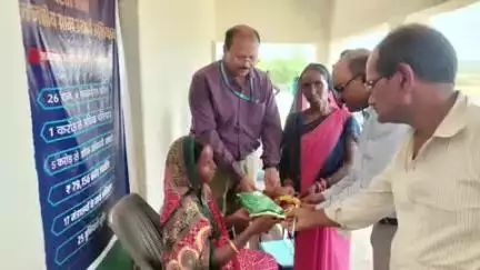 मरकच्चो: मरकच्चो प्रखंड के डगरनवां पंचायत के असनातरी में शिविर का आयोजन