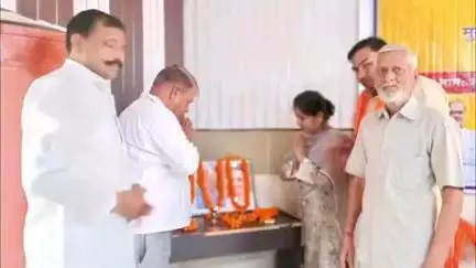 खुर्जा: अरनिया के ब्लॉक सभागार में विकसित भारत संकल्प सभा का आयोजन, मुख्य अतिथि के रुप में शामिल हुईं विधायक