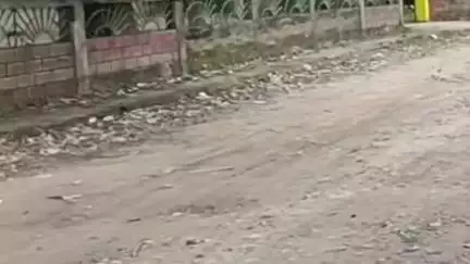 করিমগঞ্জ: ঘোড়ামারা থেকে কালীগঞ্জ ভায়া কাউলি পর্যন্ত বেহাল রাস্তার অবস্থা,অতিসত্তর মেরামতের দাবি আমসুর #jansamasya