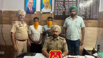 ਰੂਪਨਗਰ: ਜ਼ਿਲਾ ਰੂਪਨਗਰ ਅਧੀਨ ਆਉਂਦੇ ਪੁਲਿਸ ਥਾਣਾ ਸਿੰਘ ਭਗਵੰਤਪੁਰ ਦੀ ਪੁਲਿਸ ਨੇ ਦੋ ਵਿਅਕਤੀਆਂ ਨੂੰ ਕੀਤਾ ਕਾਬੂ ਨਸ਼ੀਲਾ ਪਾਊਡਰ ਕੀਤਾ ਬਰਾਮਦ