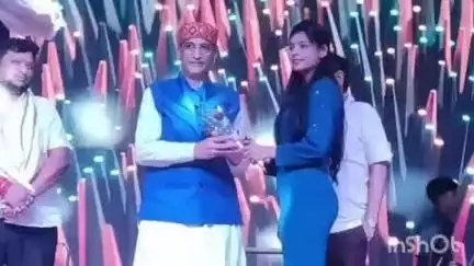 हुज़ूर: कृष्णा राजकपूर ऑडिटोरियम रीवा में मुकेश एंड मुकेश आर्केस्ट्रा के सुरताल कार्यक्रम में शामिल हुए भाजपा नेता