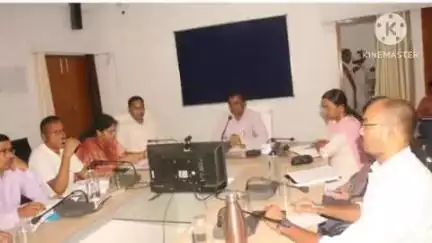 बांधवगढ़: उमरिया कलेक्टर की अध्यक्षता में समय सीमा की बैठक संपन्न