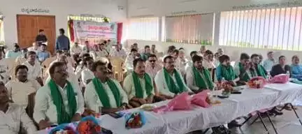 జహీరాబాద్: రంజోల్ రైతు వేదికలో రైతు నేస్తం  ముఖ్యమంత్రితో ముఖాముఖి వీడియో కాన్ఫరెన్స్