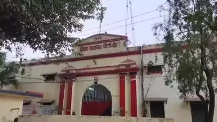 पीलीभीत: जिला जेल से इलाज के लिए केजीएमयू भेजा गया कैदी पुलिस को चकमा देकर हुआ फरार