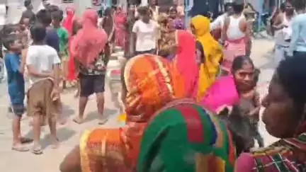 मुशहरी: पेय जल संकट से परेशान वार्ड संख्या 31 के डेढ़ सौ परिवार,आक्रोशित लोगों ने किया सड़क जाम #jansamshya