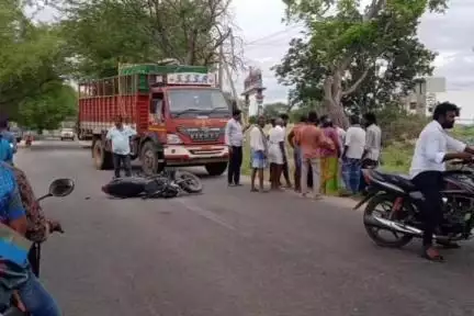 పుంగనూరు: హనుమంత రాయలదీన్నే. సమీపంలో తప్పిన పెను ప్రమాదం.